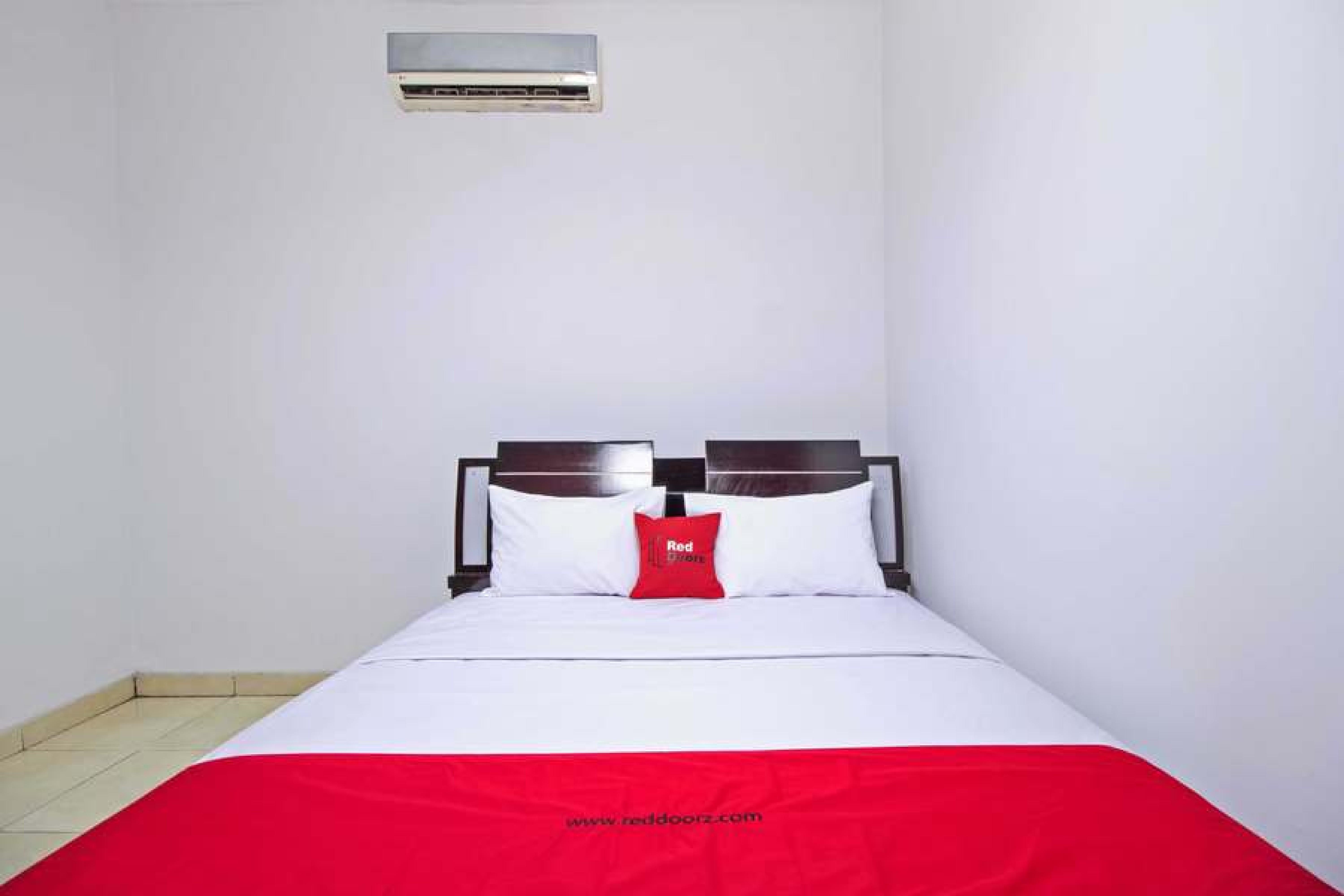 Hotel Reddoorz @ Pangeran Antasari 2 Cilandak  Zewnętrze zdjęcie
