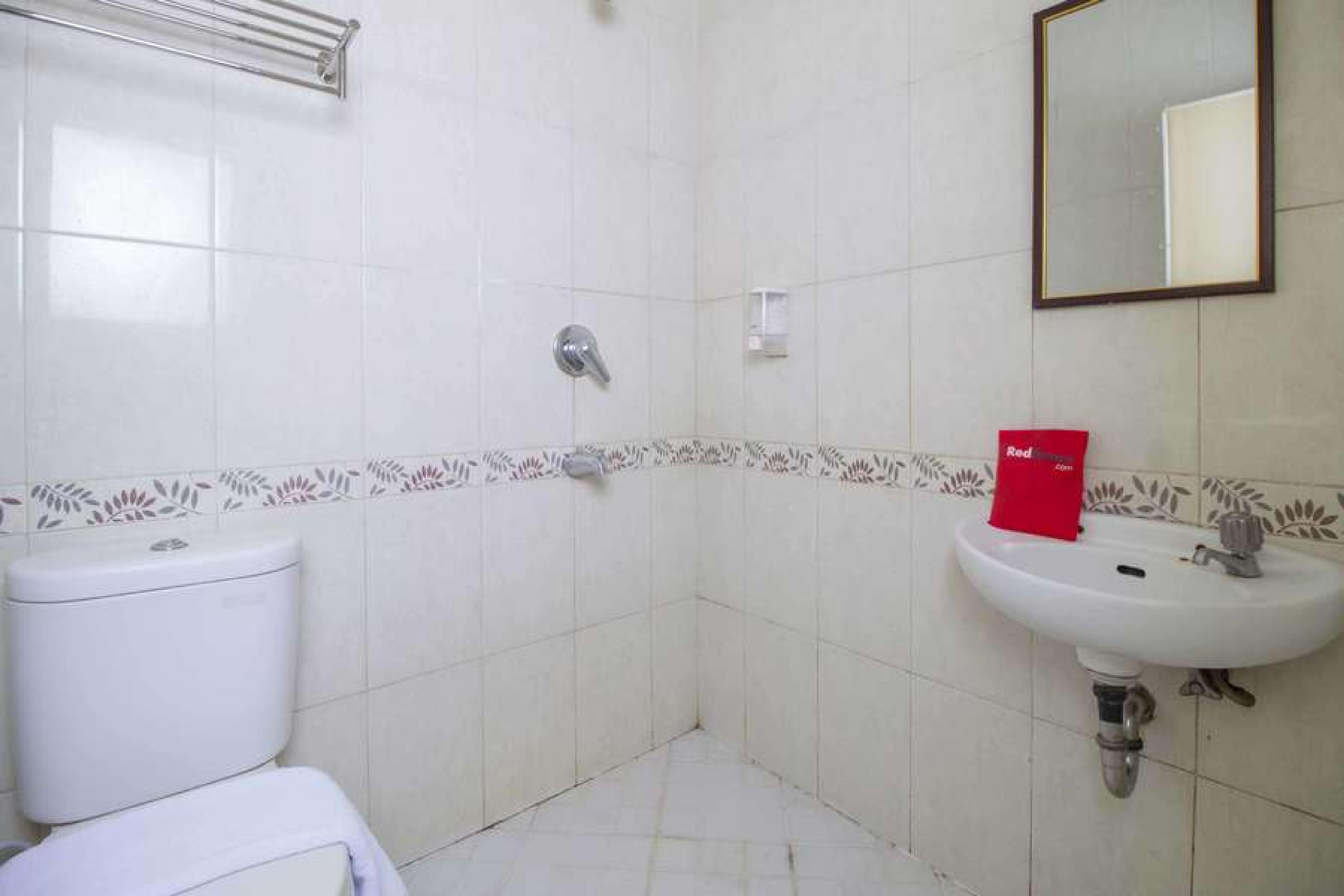 Hotel Reddoorz @ Pangeran Antasari 2 Cilandak  Zewnętrze zdjęcie