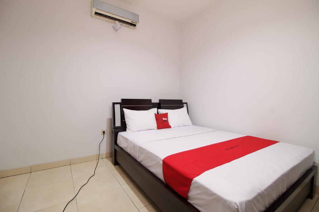 Hotel Reddoorz @ Pangeran Antasari 2 Cilandak  Zewnętrze zdjęcie