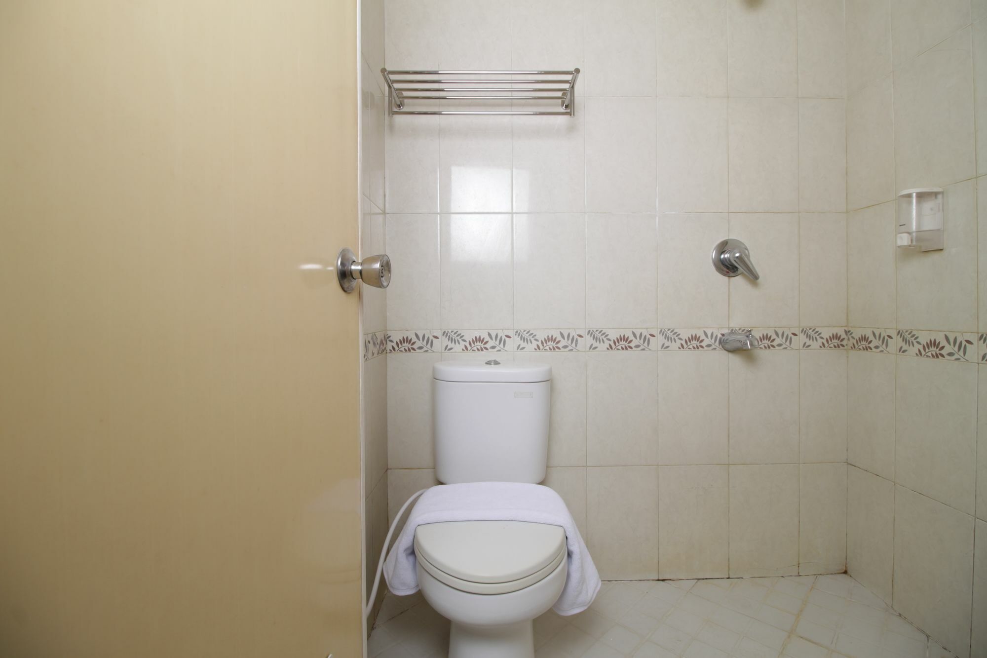 Hotel Reddoorz @ Pangeran Antasari 2 Cilandak  Zewnętrze zdjęcie