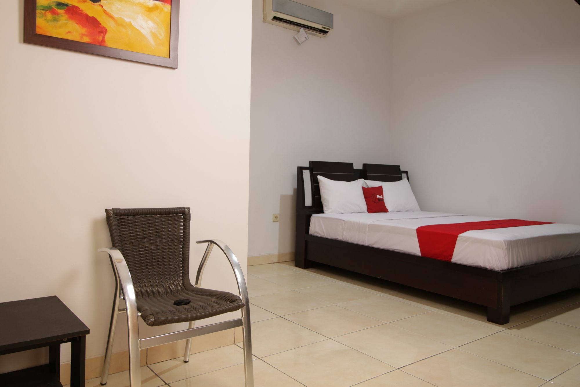 Hotel Reddoorz @ Pangeran Antasari 2 Cilandak  Zewnętrze zdjęcie